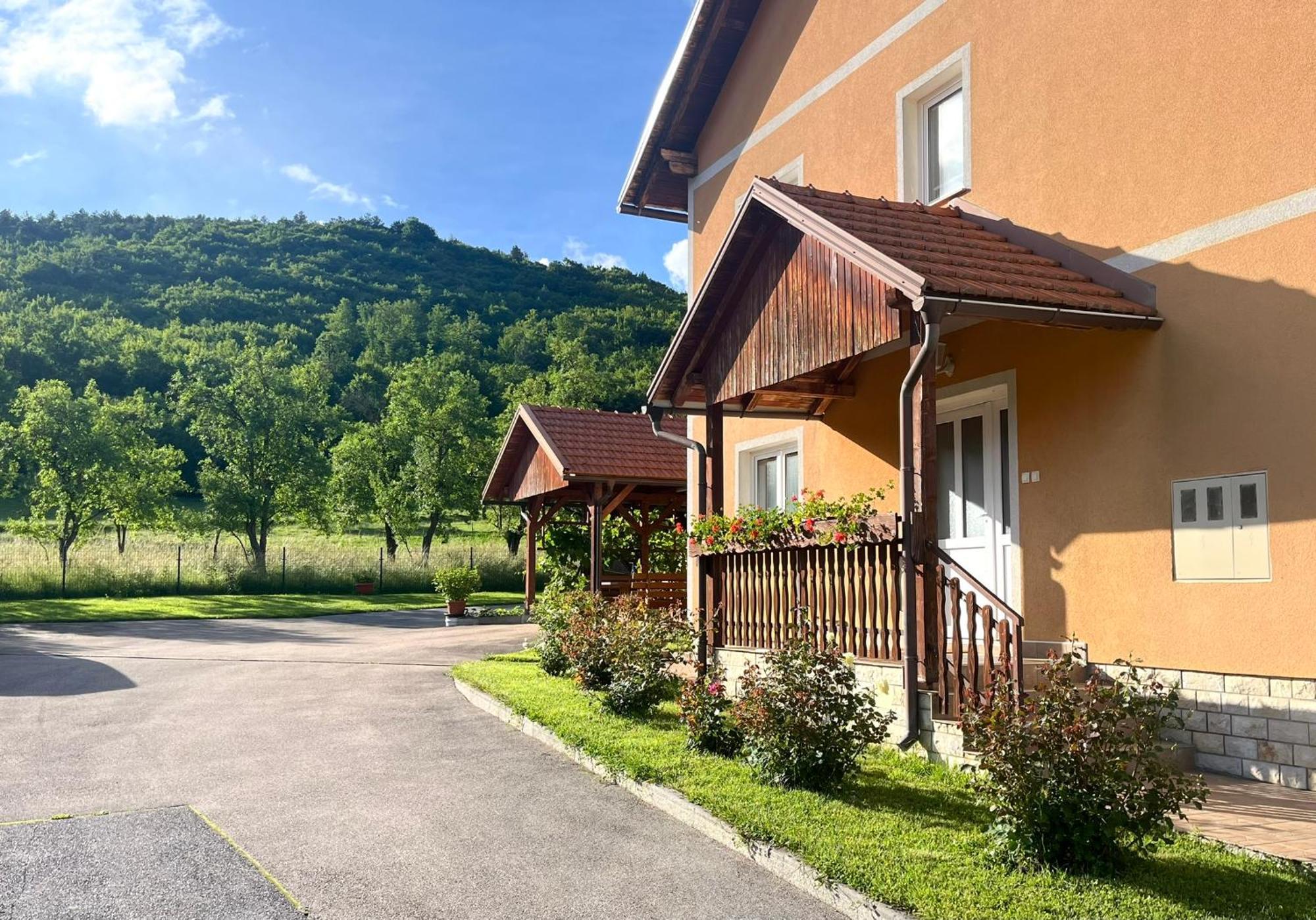 Barbara Apartment Otocac Luaran gambar